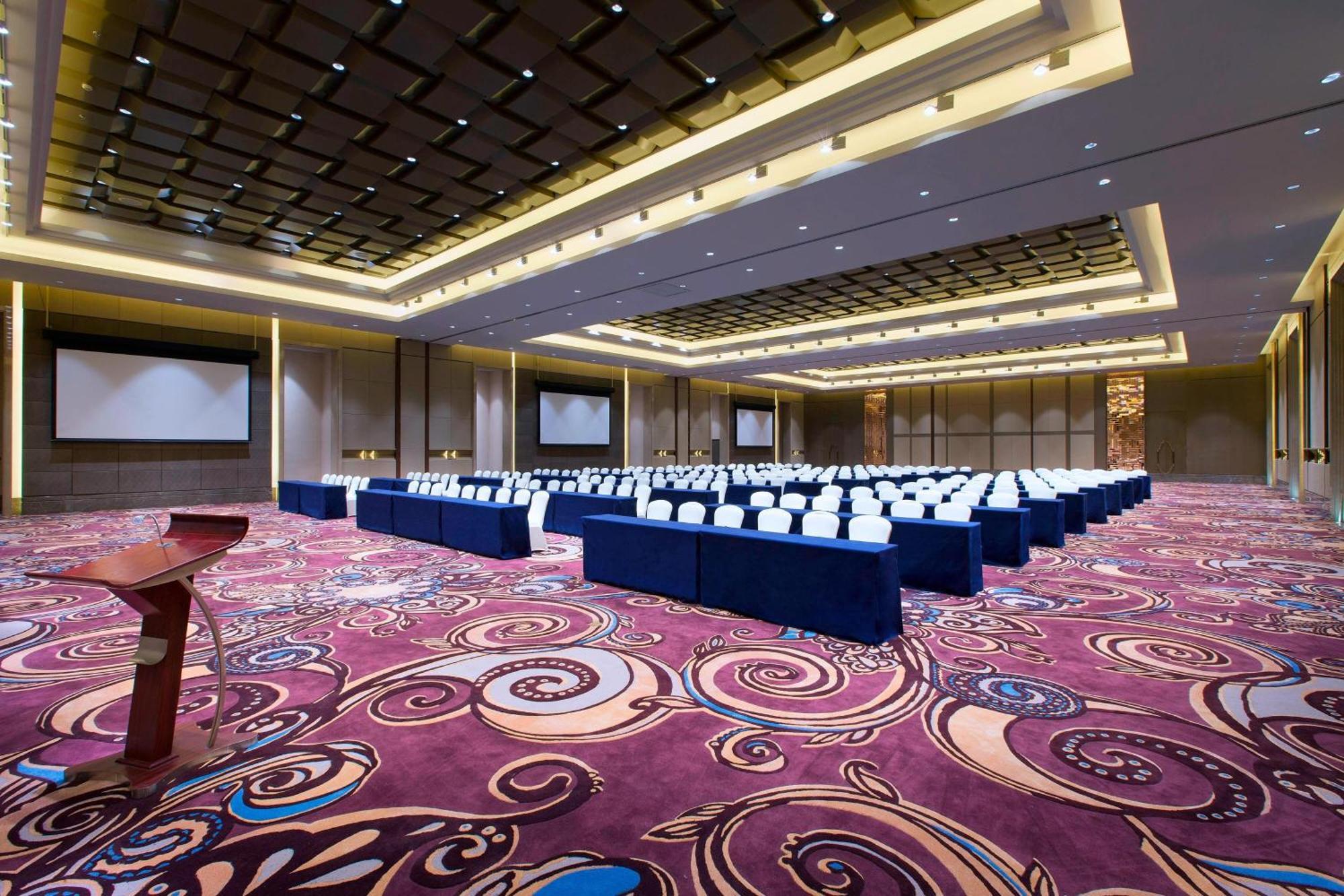 Sheraton Grand Xishuangbanna Hotel Jinghong Exterior foto
